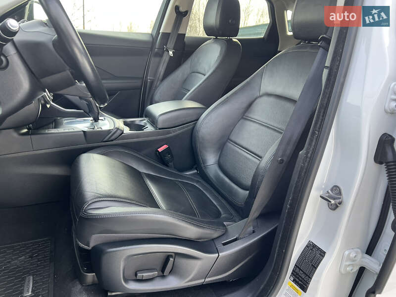 Внедорожник / Кроссовер Jaguar E-Pace 2019 в Киеве фото 31 Внедорожник / Кроссовер Jaguar E-Pace 2019 в Киеве