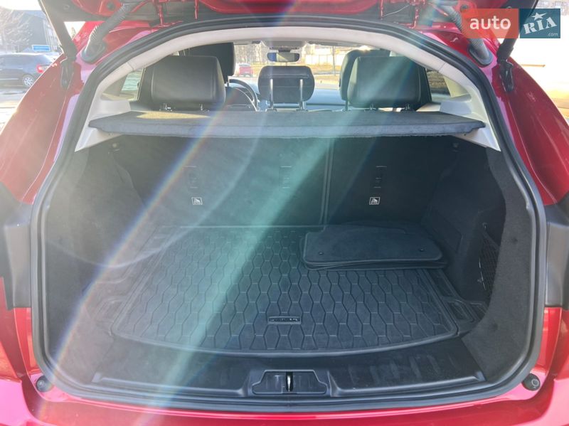 Внедорожник / Кроссовер Jaguar E-Pace 2018 в Киеве