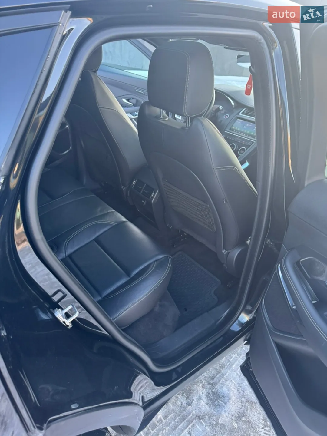 2018 Jaguar E-Pace - мініатюра 13