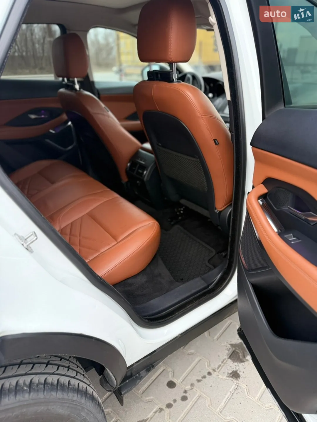2019 Jaguar E-Pace - мініатюра 20