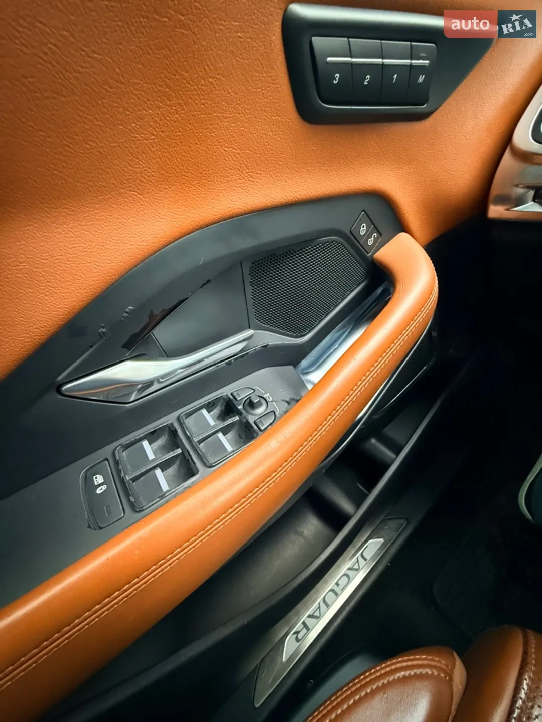 2019 Jaguar E-Pace - мініатюра 38