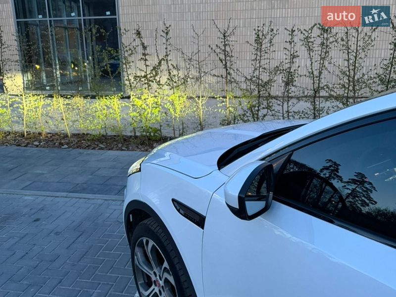 Внедорожник / Кроссовер Jaguar E-Pace 2018 в Киеве
