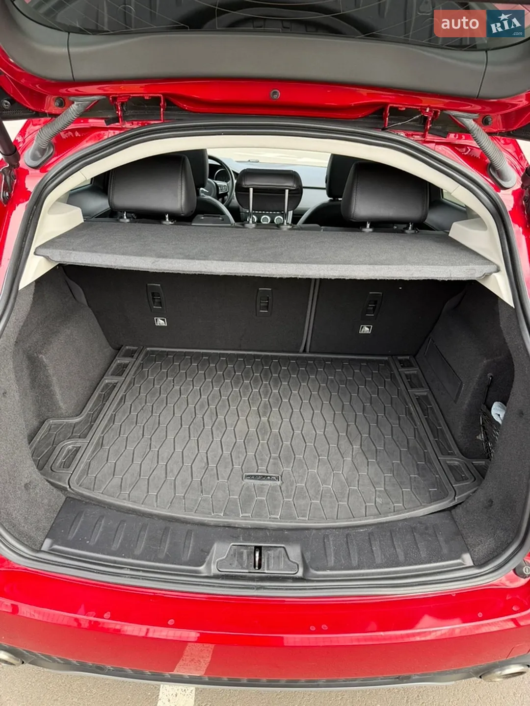 2018 Jaguar E-Pace - мініатюра 9