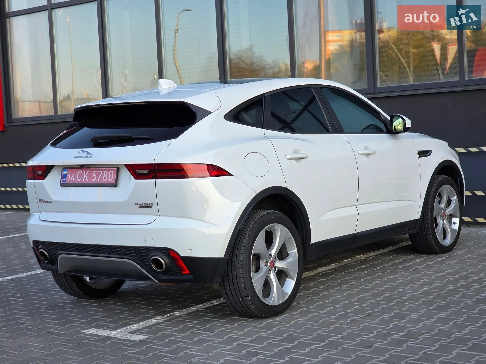 2019 Jaguar E-Pace - мініатюра 10