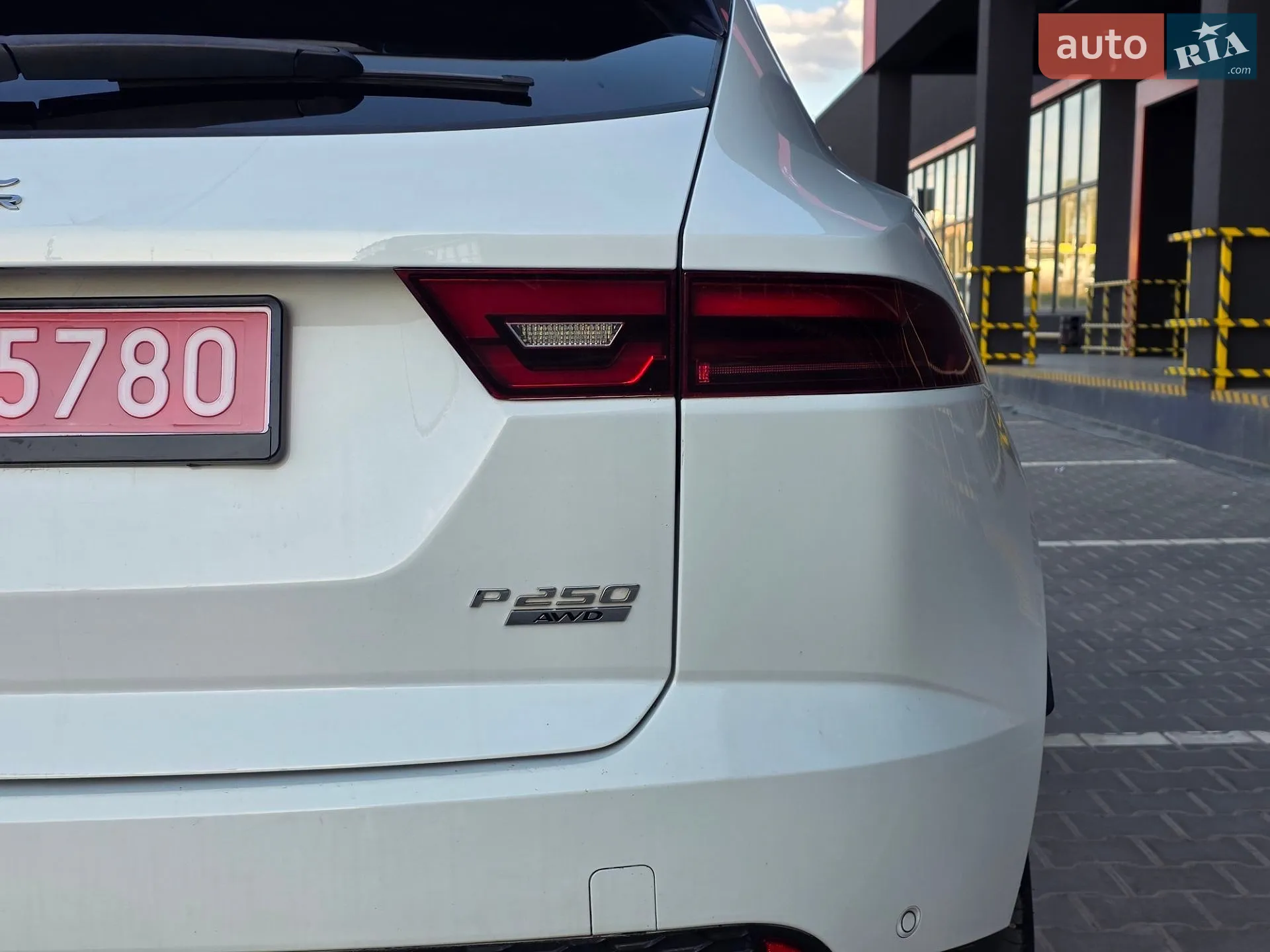 2019 Jaguar E-Pace - мініатюра 59
