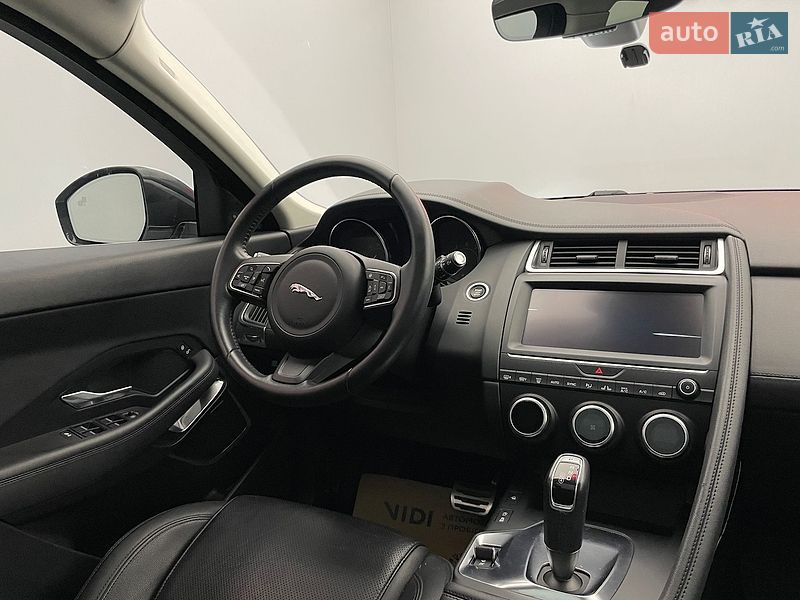 Внедорожник / Кроссовер Jaguar E-Pace 2018 в Киеве