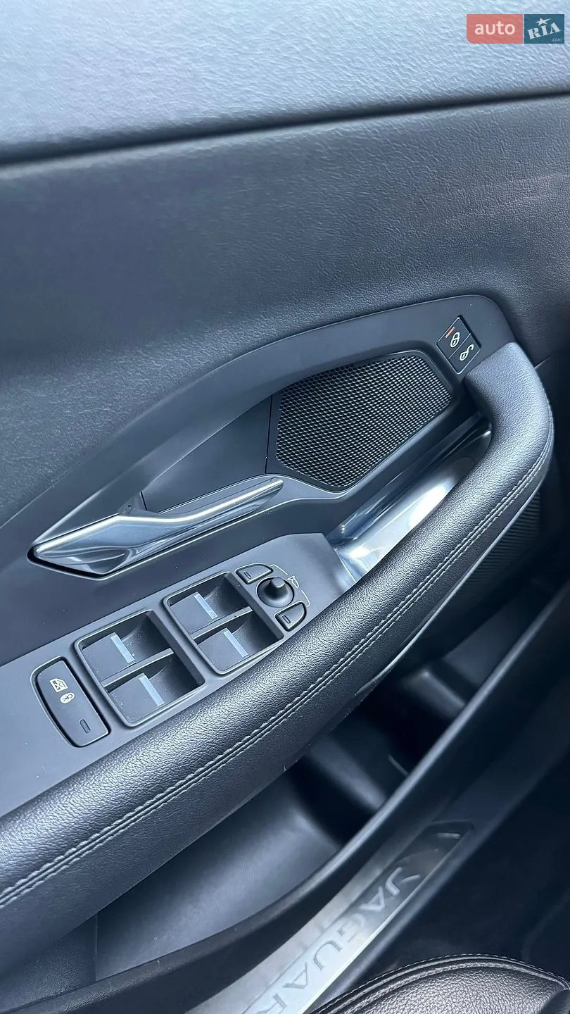 2019 Jaguar E-Pace - мініатюра 5