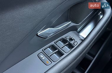 Внедорожник / Кроссовер Jaguar E-Pace 2020 в Киеве
