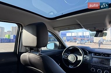 Внедорожник / Кроссовер Jaguar E-Pace 2019 в Киеве