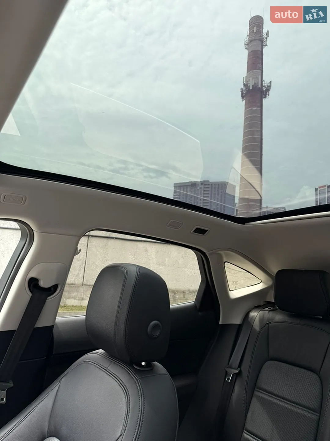 2019 Jaguar E-Pace - мініатюра 23