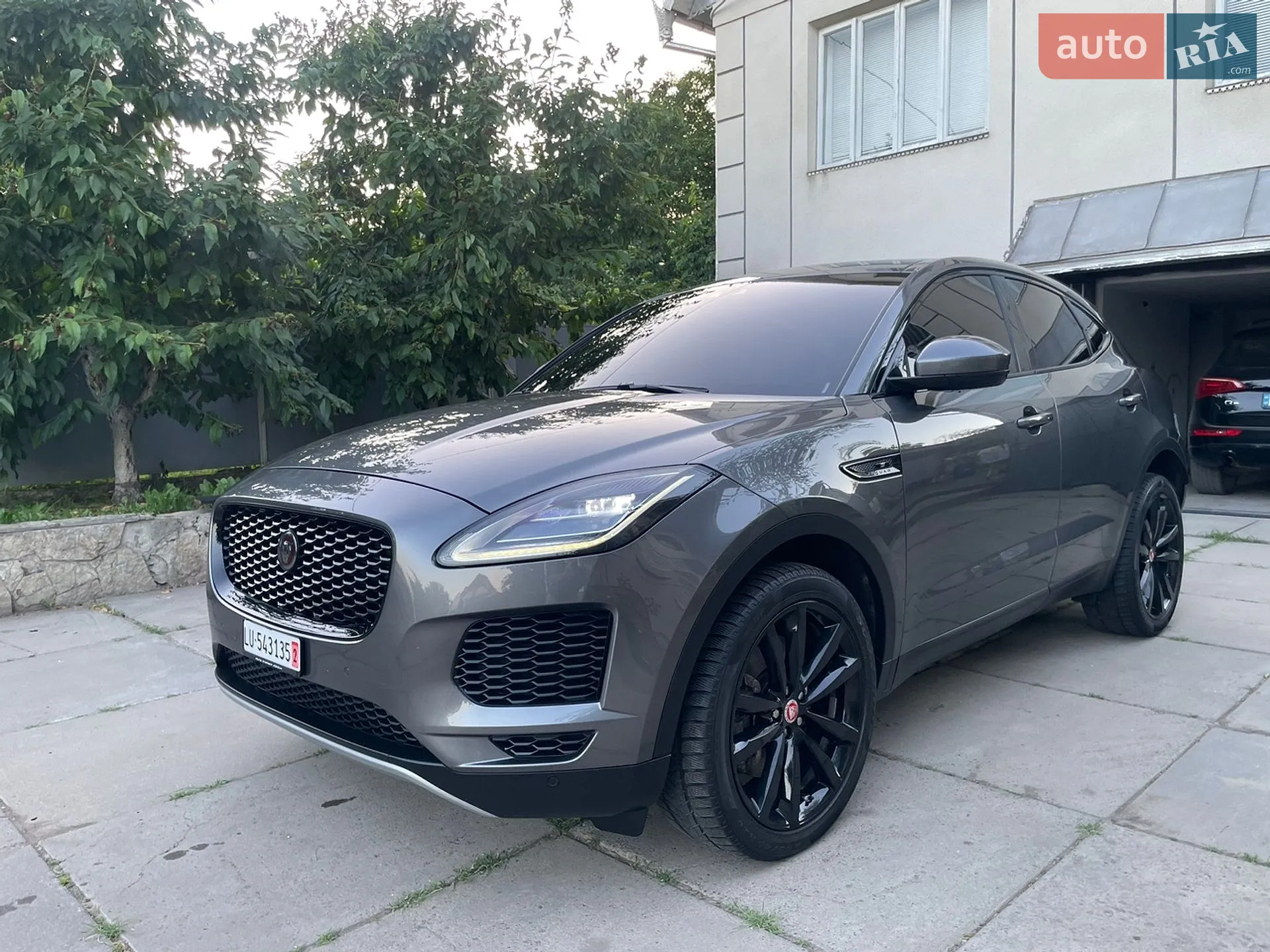 2019 Jaguar E-Pace - мініатюра 2