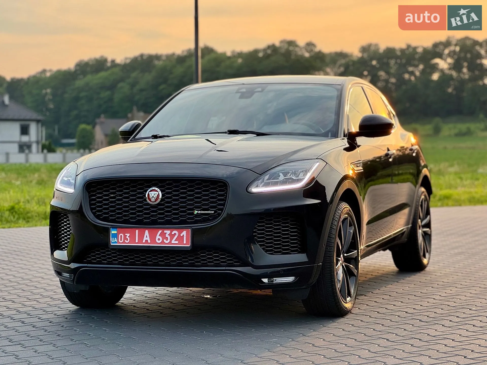 2019 Jaguar E-Pace - мініатюра 3