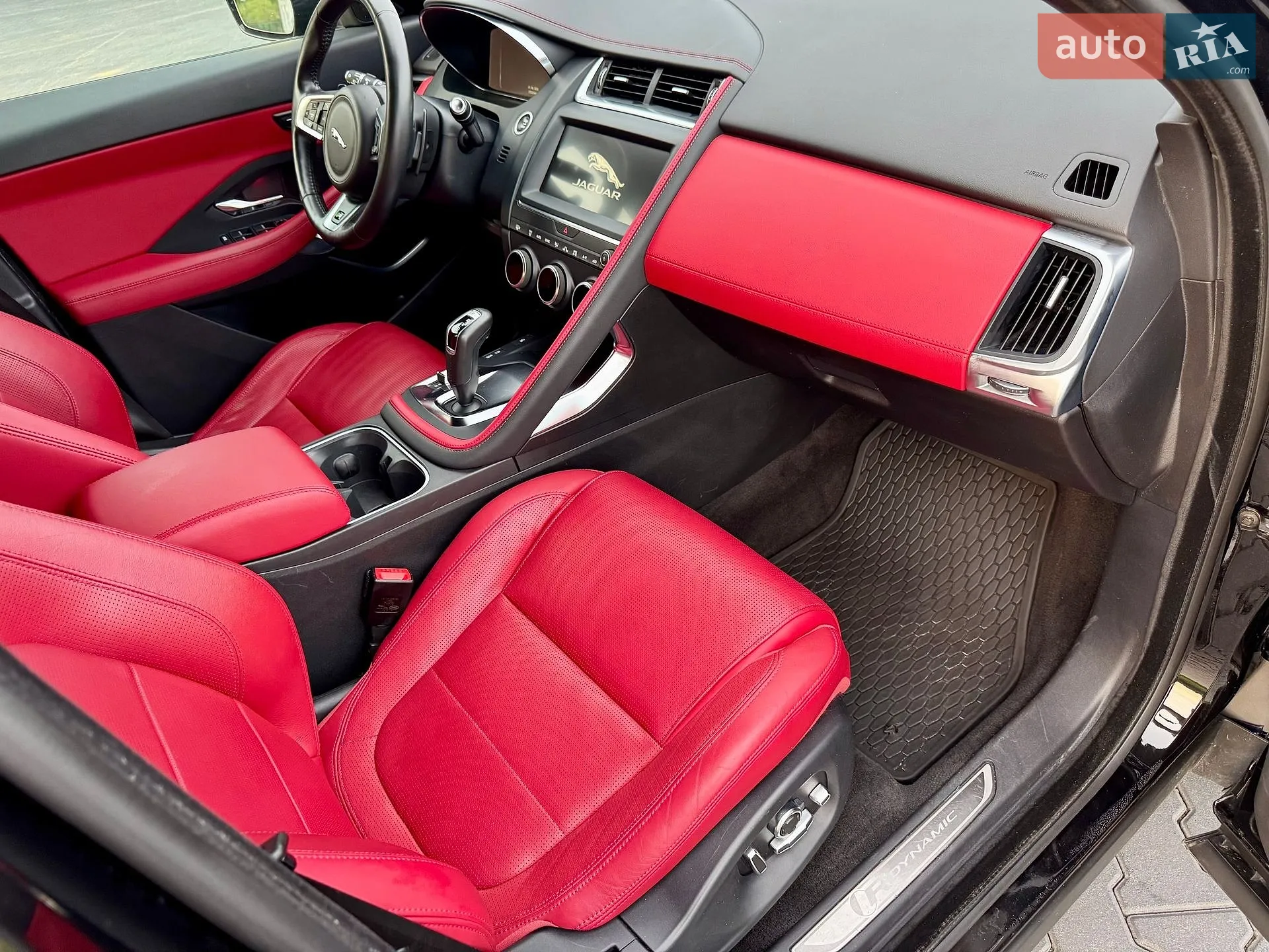 2019 Jaguar E-Pace - мініатюра 48