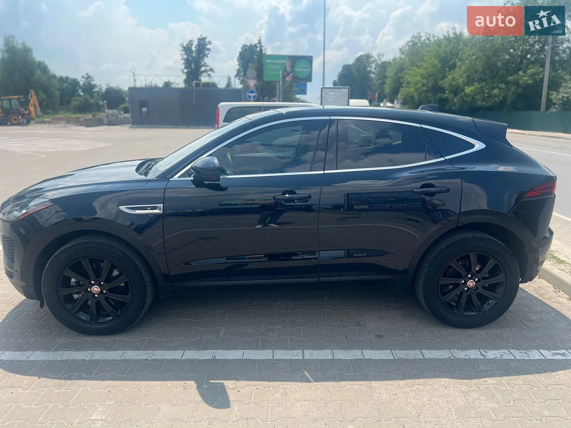 2018 Jaguar E-Pace - мініатюра 3