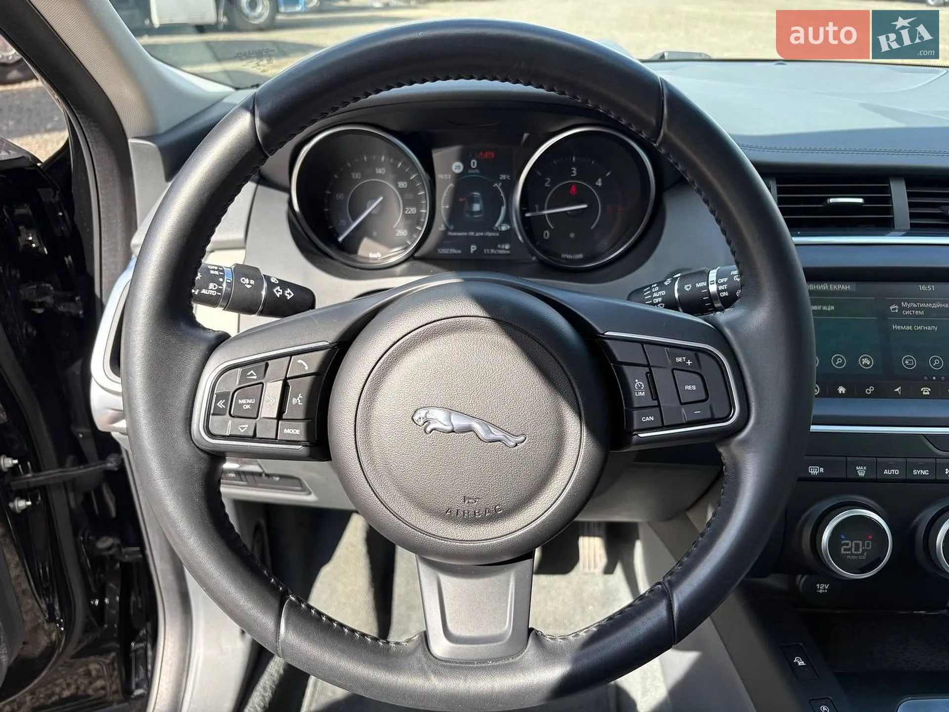 2020 Jaguar E-Pace - мініатюра 16