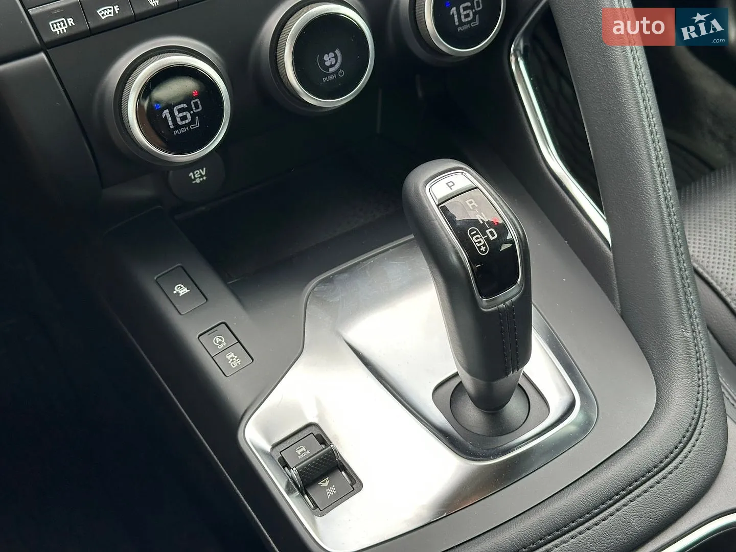 2020 Jaguar E-Pace - мініатюра 39