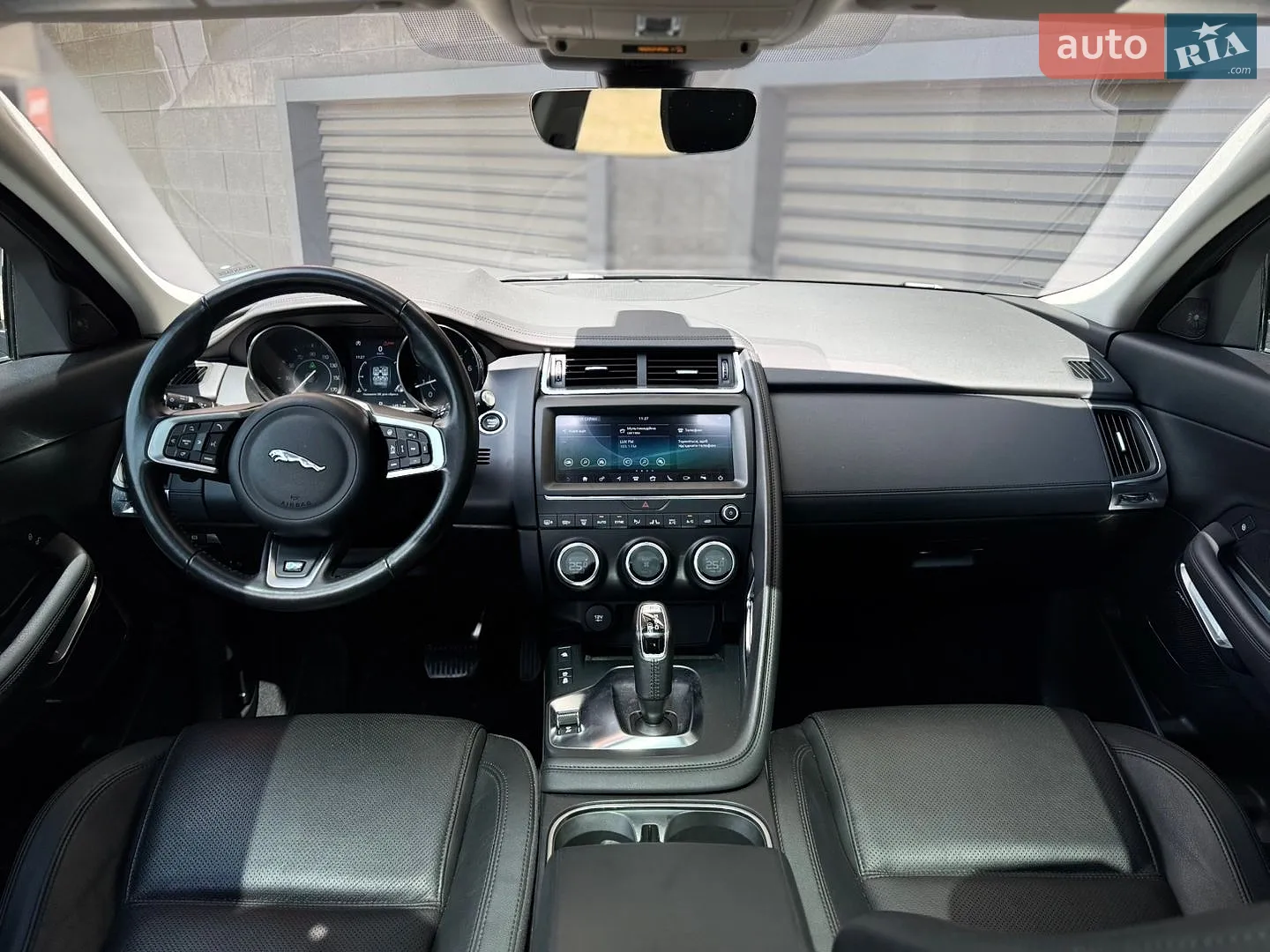 2018 Jaguar E-Pace - мініатюра 17