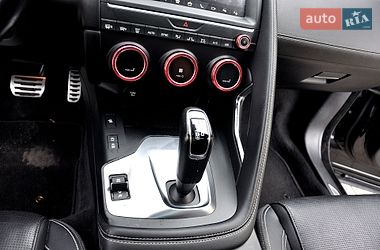 Позашляховик / Кросовер Jaguar E-Pace 2018 в Львові