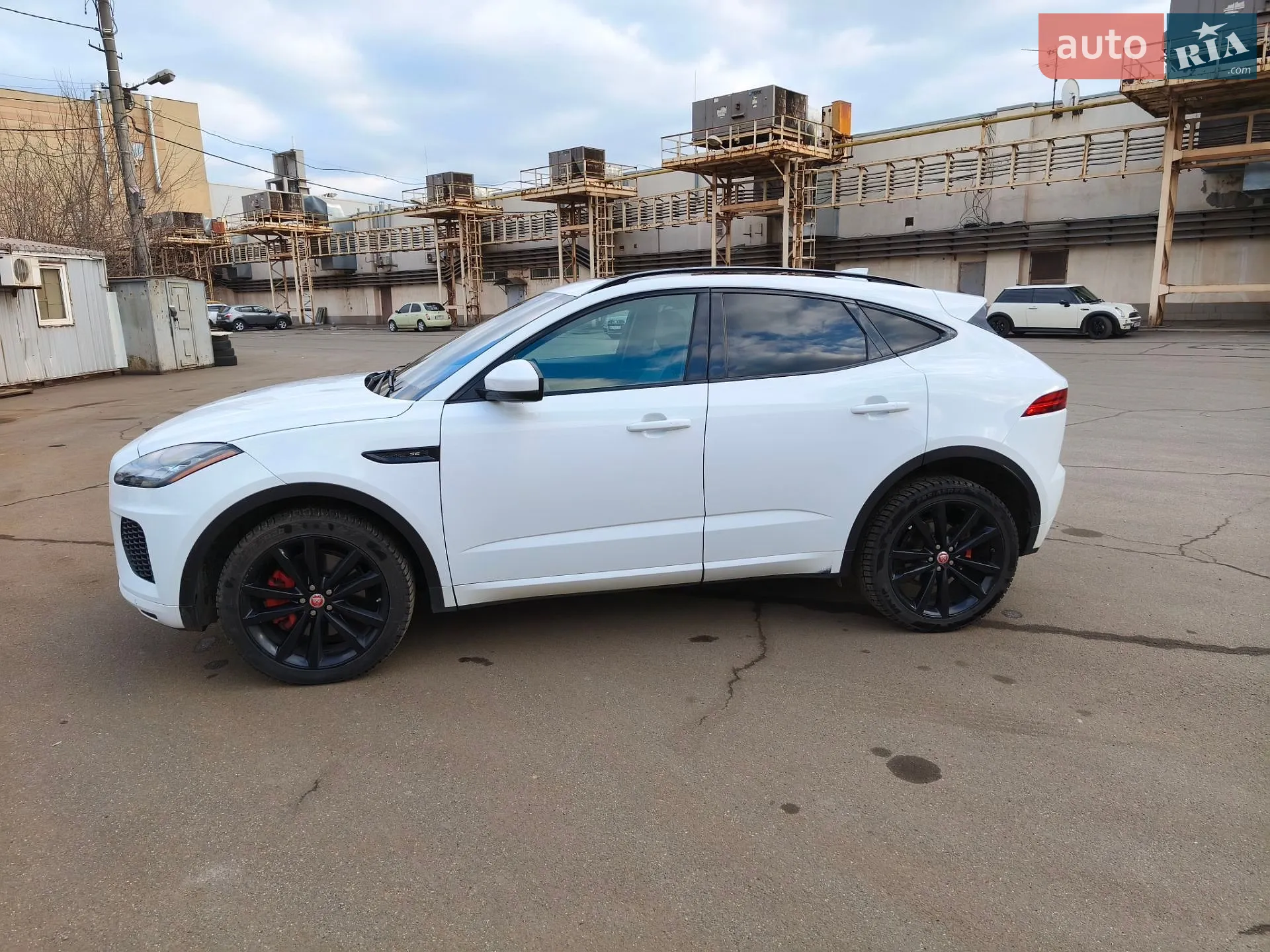 2018 Jaguar E-Pace - мініатюра 24