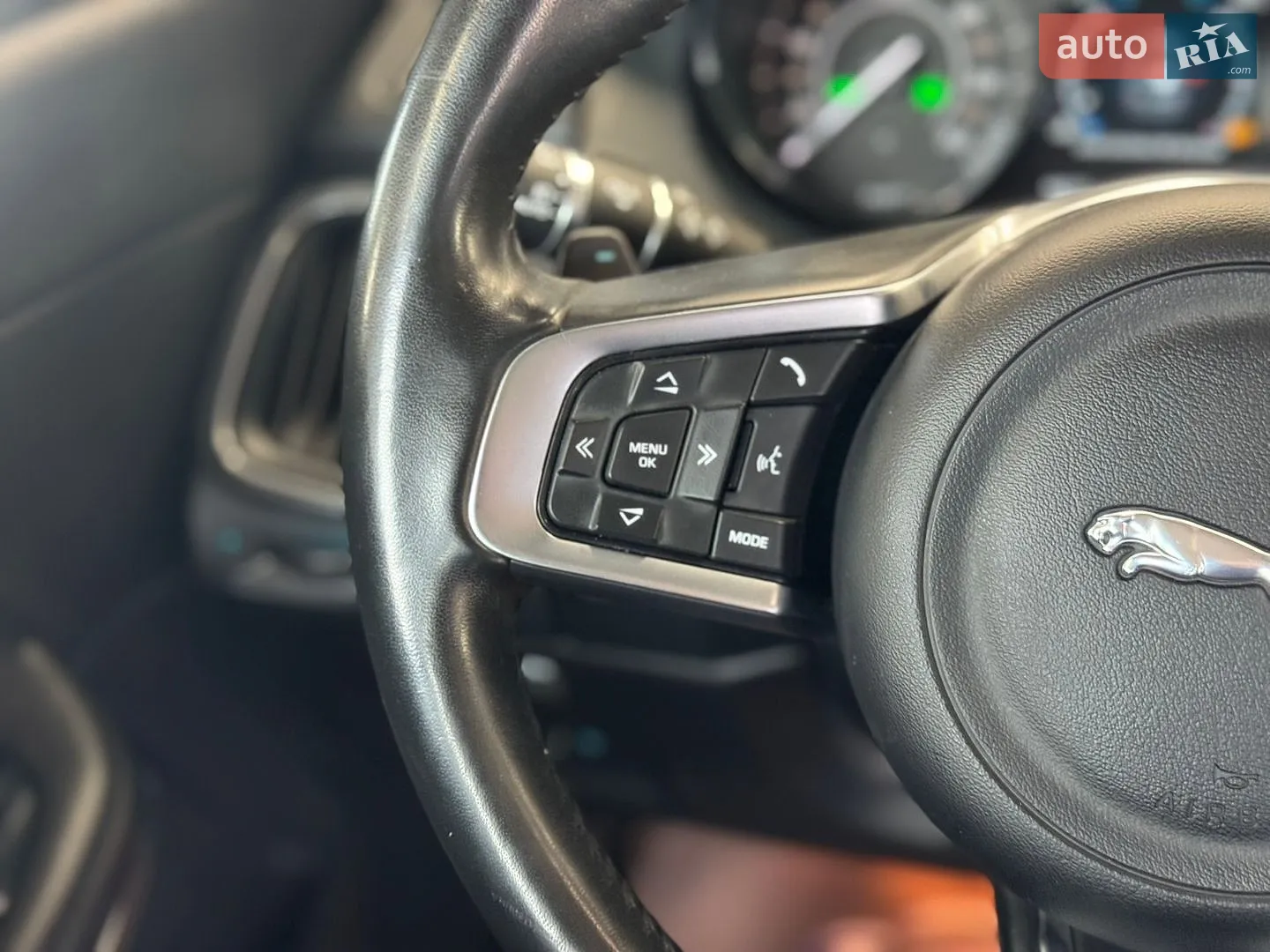 2020 Jaguar E-Pace - мініатюра 26