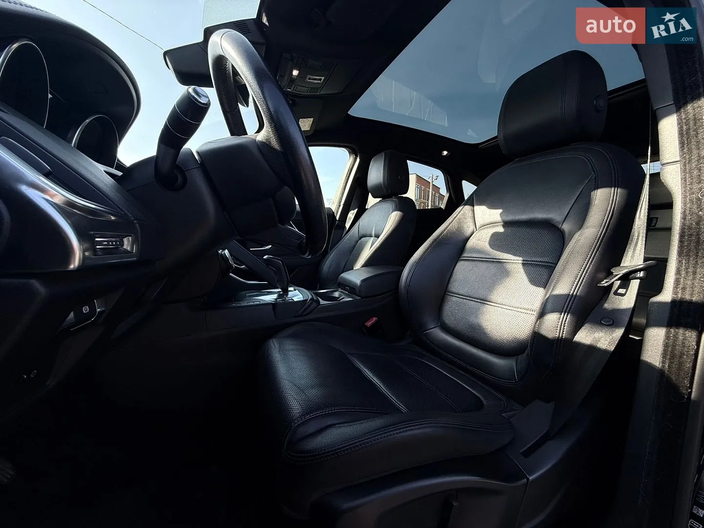2018 Jaguar E-Pace - мініатюра 12