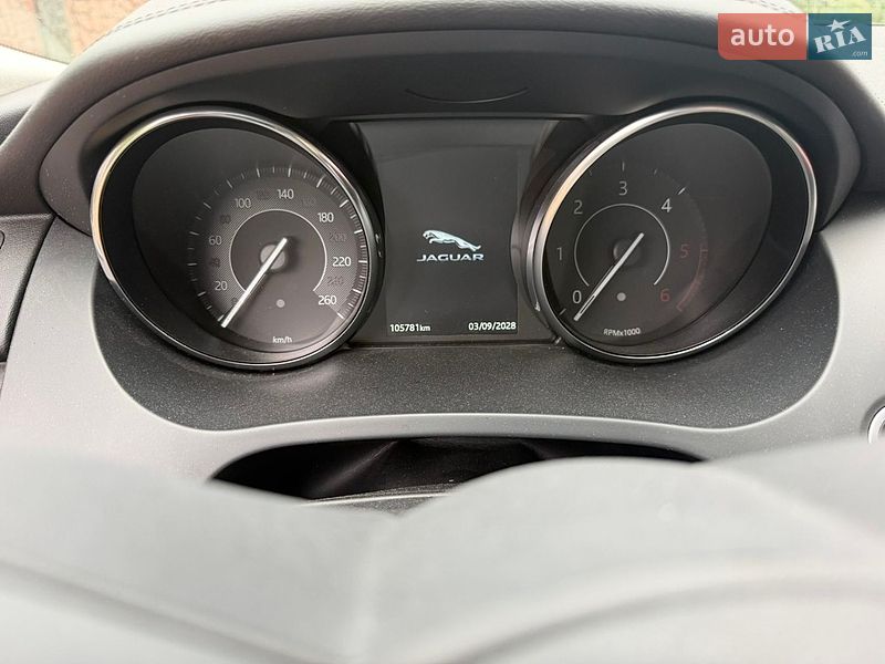 Позашляховик / Кросовер Jaguar E-Pace 2019 в Житомирі
