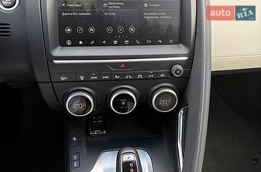 Позашляховик / Кросовер Jaguar E-Pace 2020 в Києві