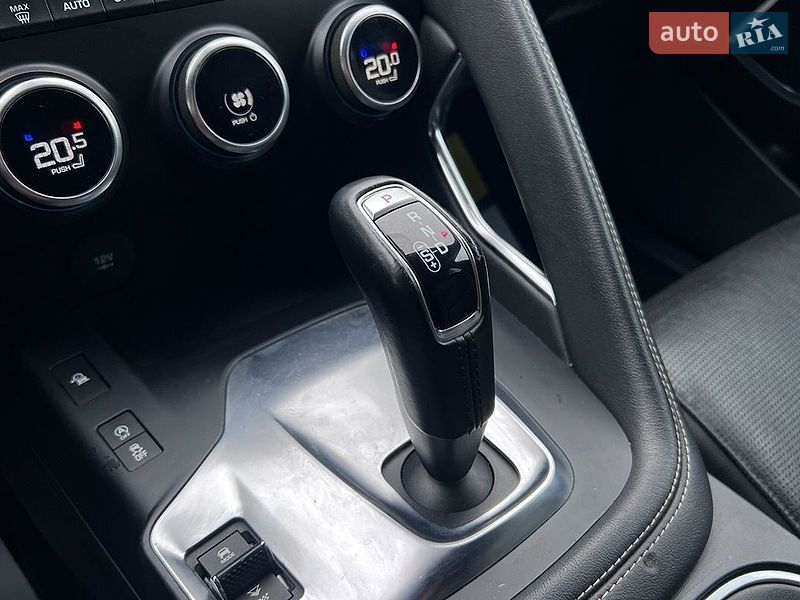 Внедорожник / Кроссовер Jaguar E-Pace 2018 в Львове фото 21 Внедорожник / Кроссовер Jaguar E-Pace 2018 в Львове