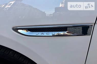 Внедорожник / Кроссовер Jaguar F-Pace 2016 в Киеве