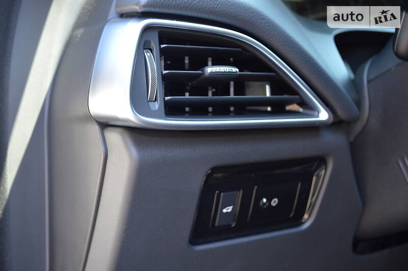 Позашляховик / Кросовер Jaguar F-Pace 2016 в Одесі фото 31 Позашляховик / Кросовер Jaguar F-Pace 2016 в Одесі