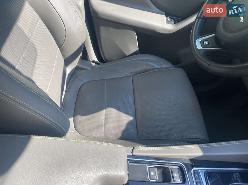 Внедорожник / Кроссовер Jaguar F-Pace 2017 в Одессе фото 8 Внедорожник / Кроссовер Jaguar F-Pace 2017 в Одессе