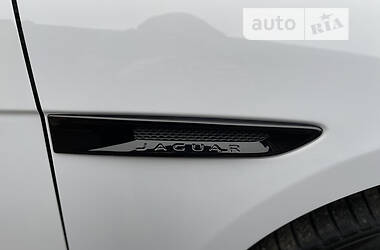 Внедорожник / Кроссовер Jaguar F-Pace 2018 в 