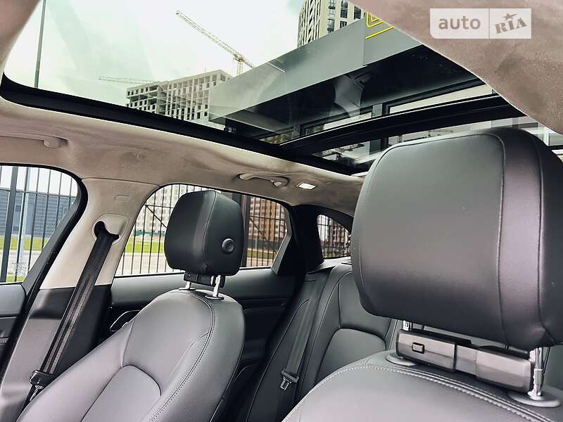 Внедорожник / Кроссовер Jaguar F-Pace 2018 в Киеве