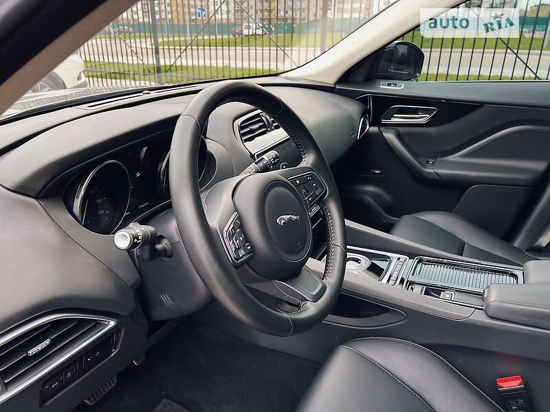 Внедорожник / Кроссовер Jaguar F-Pace 2018 в Киеве