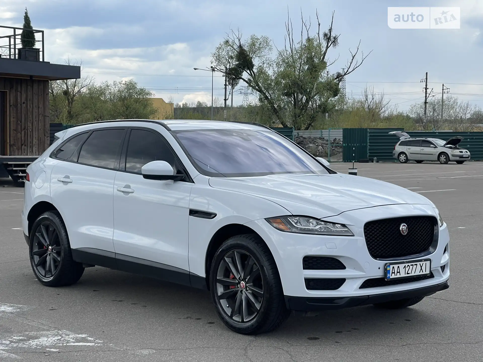 2016 Jaguar F-Pace - фото 1
