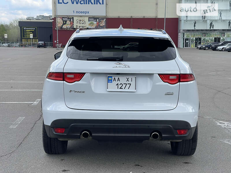 Позашляховик / Кросовер Jaguar F-Pace 2016 в Києві