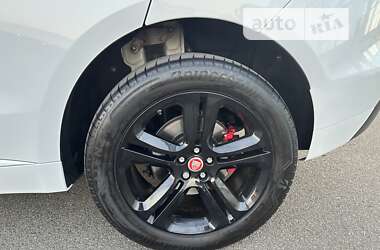 Внедорожник / Кроссовер Jaguar F-Pace 2019 в 