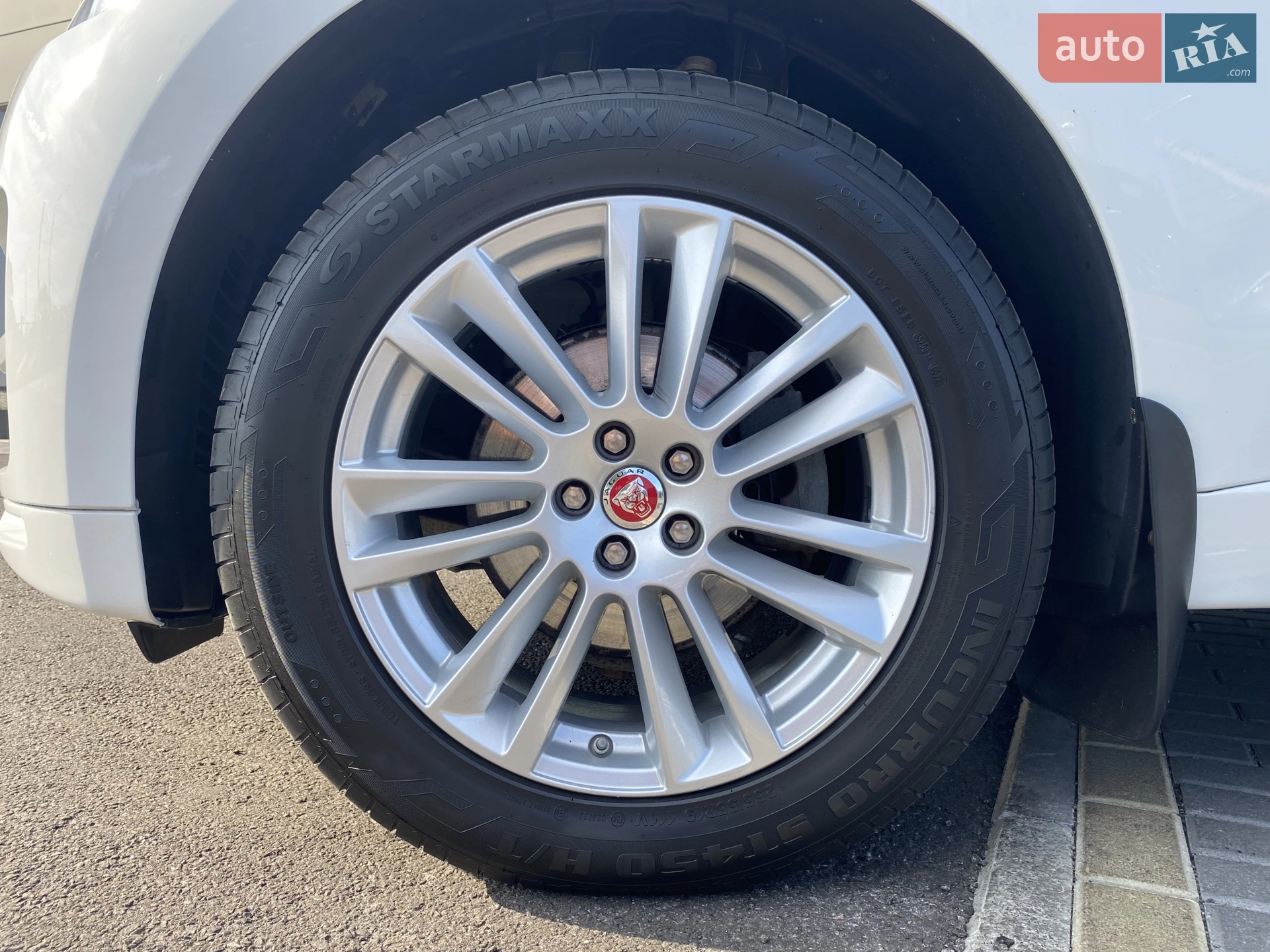 2018 Jaguar F-Pace - мініатюра 9