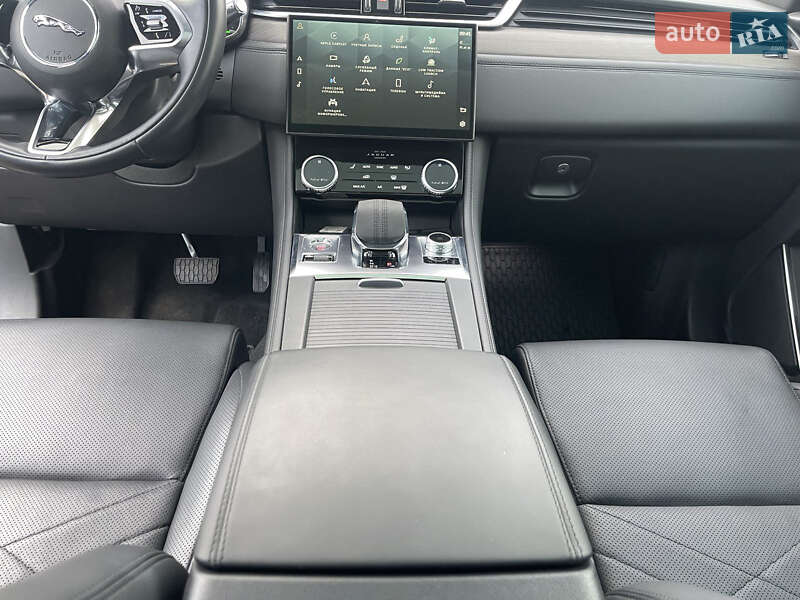 Внедорожник / Кроссовер Jaguar F-Pace 2021 в Николаеве