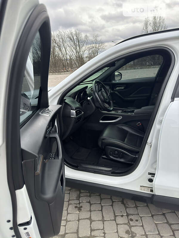 Позашляховик / Кросовер Jaguar F-Pace 2016 в Харкові