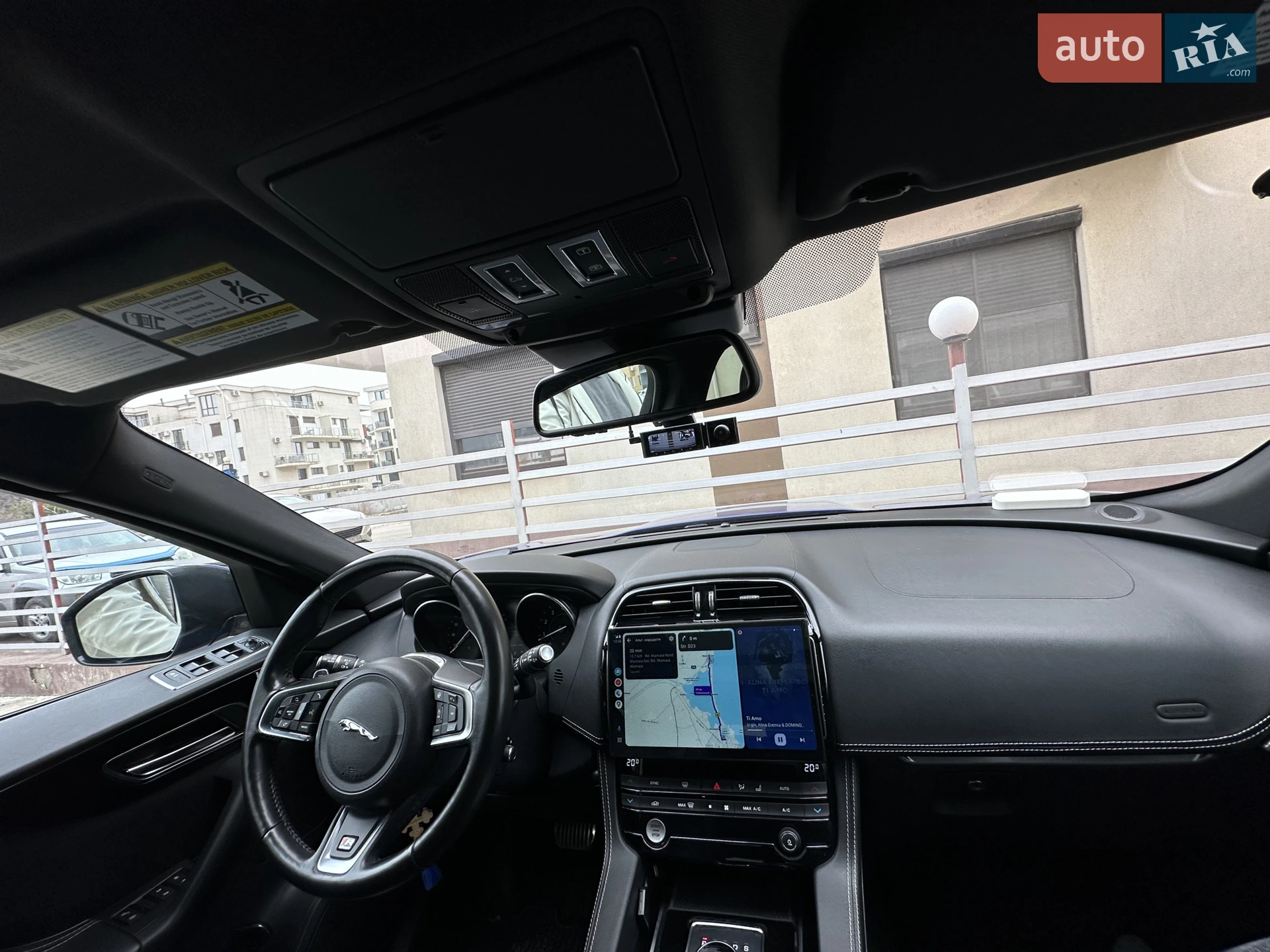 2017 Jaguar F-Pace - мініатюра 20