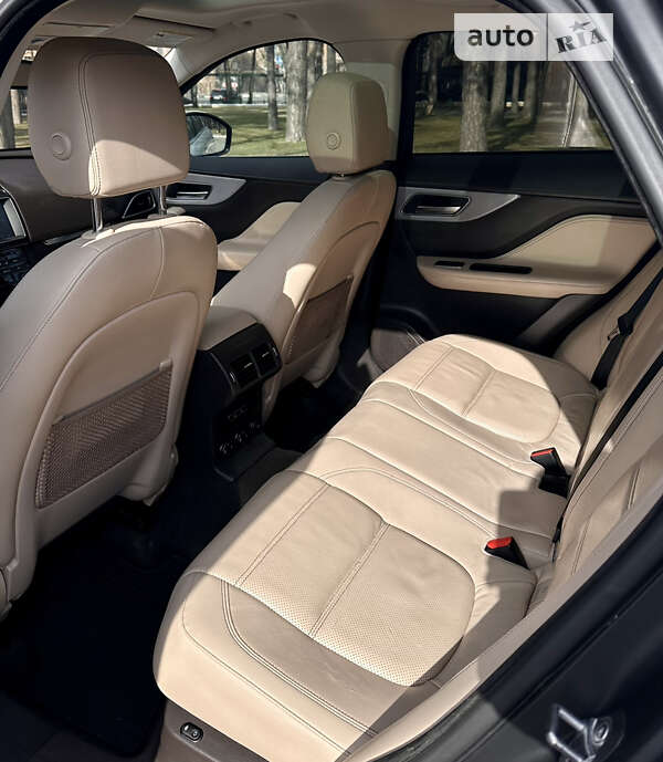 Позашляховик / Кросовер Jaguar F-Pace 2016 в Києві фото 9 Позашляховик / Кросовер Jaguar F-Pace 2016 в Києві