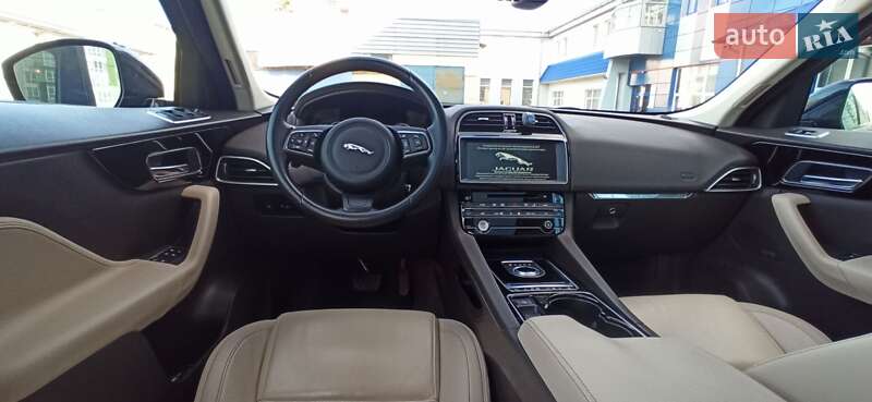 Внедорожник / Кроссовер Jaguar F-Pace 2016 в Ивано-Франковске