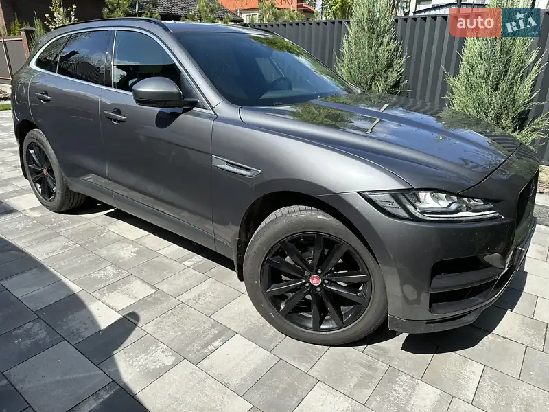 Jaguar F-Pace