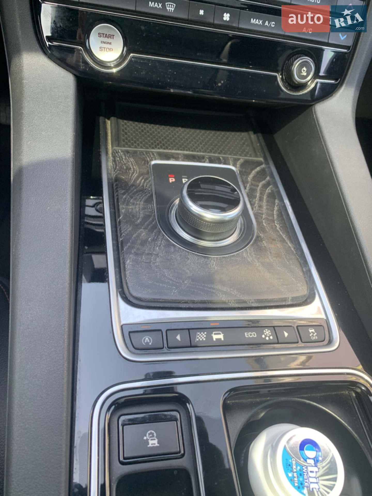 2016 Jaguar F-Pace - мініатюра 22