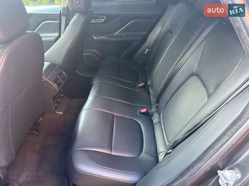 Внедорожник / Кроссовер Jaguar F-Pace 2018 в Киеве