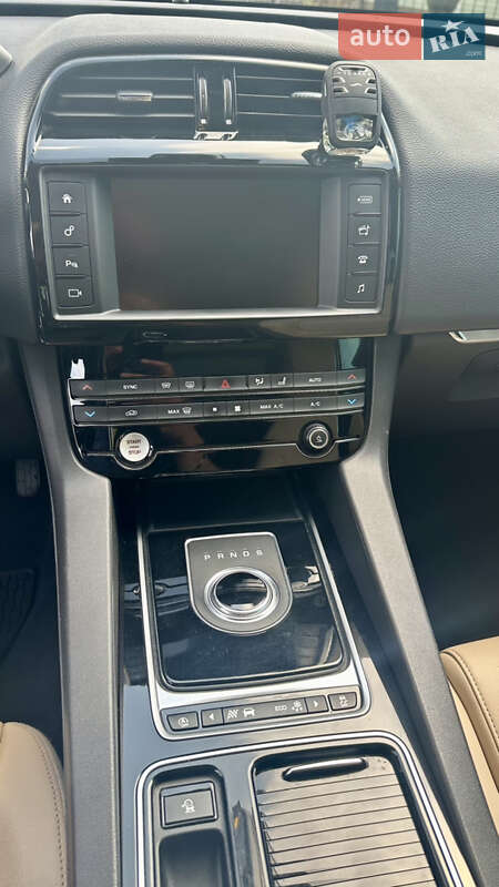 Позашляховик / Кросовер Jaguar F-Pace 2017 в Білій Церкві