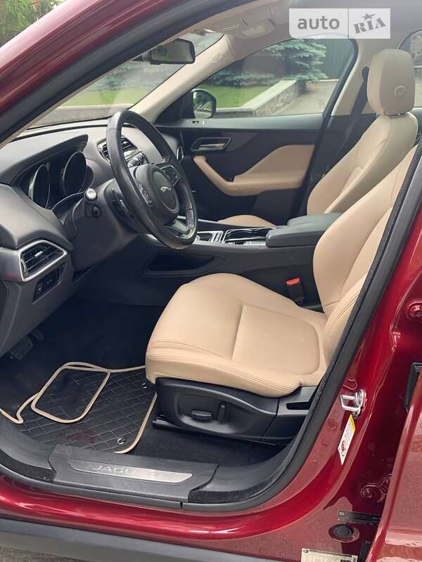 Внедорожник / Кроссовер Jaguar F-Pace 2017 в Киеве