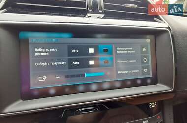 Позашляховик / Кросовер Jaguar F-Pace 2018 в 