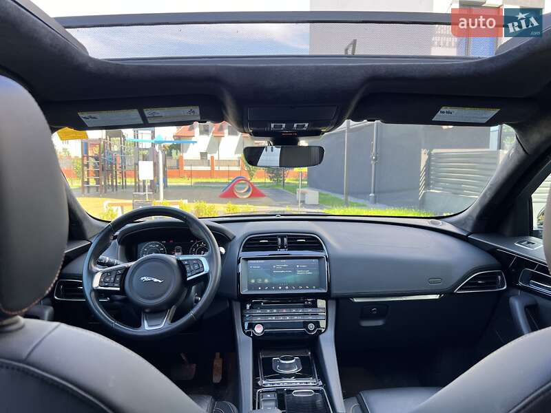 Внедорожник / Кроссовер Jaguar F-Pace 2020 в Ивано-Франковске
